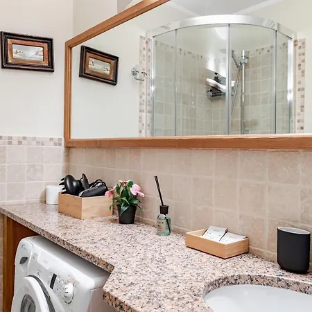 Apres-ski Center 쿠르마예