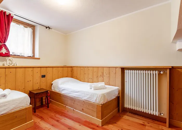 Chalet Apres-ski Center